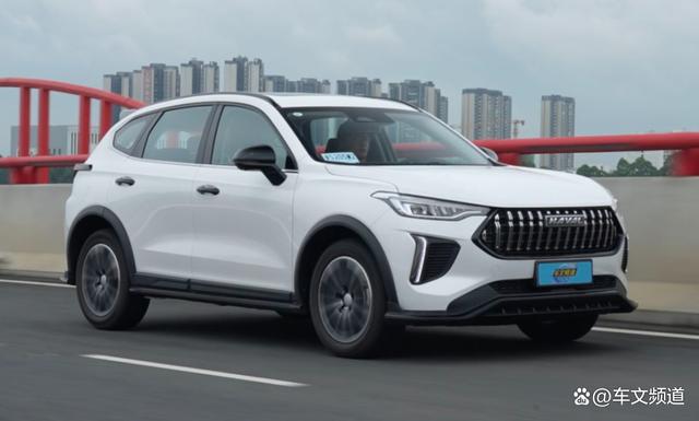 10万级SUV“卷王”之争，哈弗赤兔PK缤越COOL