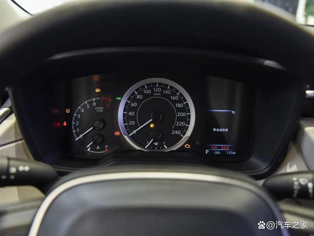 10万出头买丰田SUV，2.0L排量！同价选它还是H6？