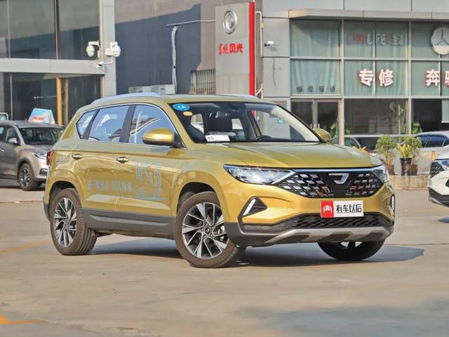 10万左右，实测空间最大的6台SUV