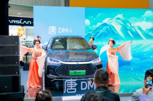 第五代DM附体，起价不到18万的新款唐DM-i，让谁坐卧不安