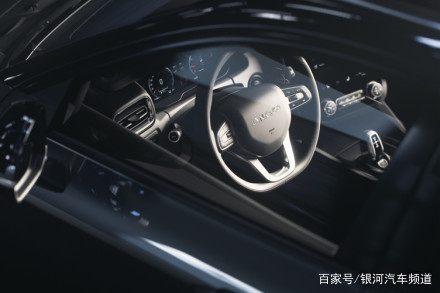 领克家族跨界SUV，是什么调性让其叫板奔驰GLA？或10万入门