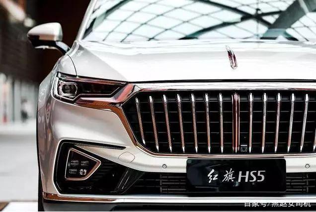 20万就能买中型豪华SUV，车标贵气胜过立标奔驰，配2.0T+Bose音响