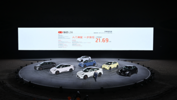 跟轿车一样好开的SUV 全新智己LS6要成为全家人都爱的车