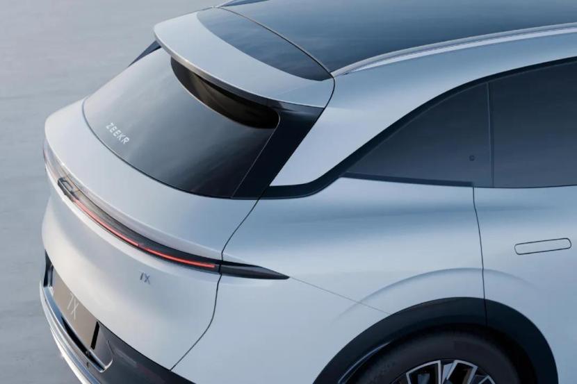 不是说好了一起围剿 Model Y 的吗？