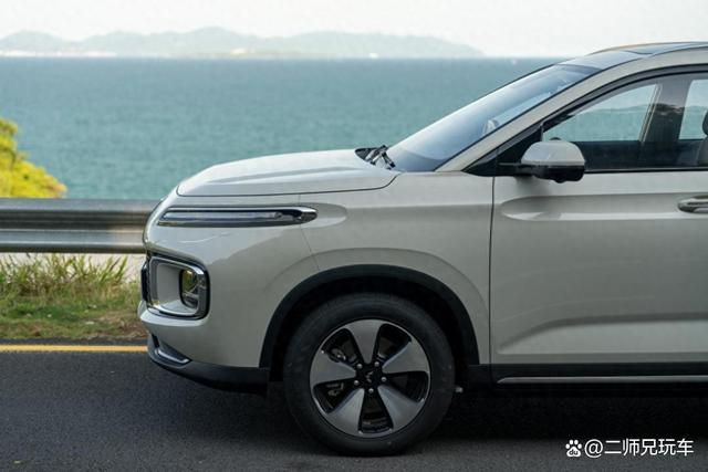 不愧是10万级燃油SUV“卷王”！动力强油耗低，这车要大卖？