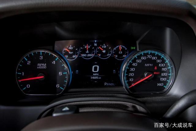 雪佛兰最大最霸气SUV，6.2L V8+10速自动，车长近6米空间堪比皮卡