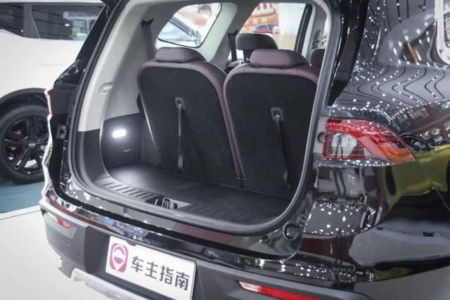 探店：10万块想买一台靠谱的大7座SUV？满足你！