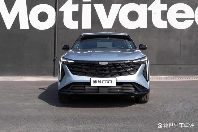 2024买10万级SUV，看这2款就行，配2.0T+8AT，空间大、性能强大