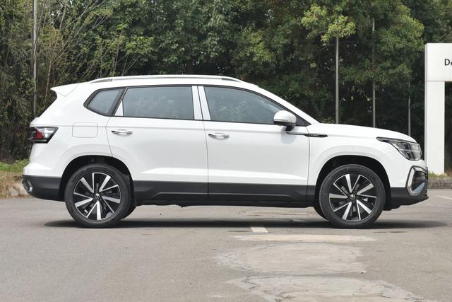 15万内买省心靠谱的合资SUV，首选这3台，油耗低至7L，家用首选