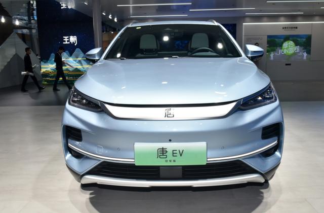 降价最多的国产SUV，跌到15万起，配490马力，能跑1320公里