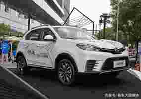 预算10万左右买轿车还是SUV？荣威360和名爵锐腾选哪款？