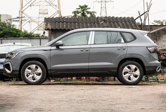 预算13万左右购合资SUV，来看看它，1.5T+7DCT油耗仅5.93