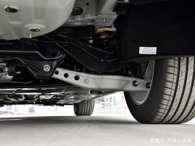 15万预算还看什么紧凑级轿车，这几款高性价比中级车了解一下