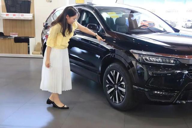 这款20万级合资SUV，好看、好开、实用，一家三口的合适之选！