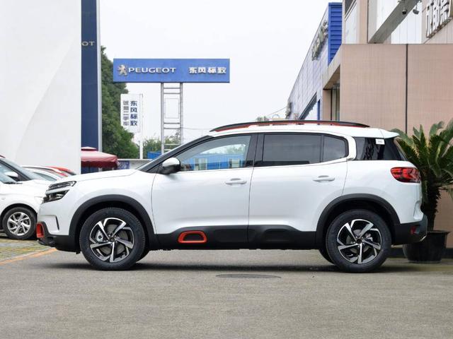 雪铁龙销量最高SUV，1.6T+6AT才13万，领克没它个性，没卖过XR-V