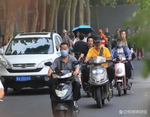 过渡期已结束，为什么路上很少见交警查车？行内人说出3个原因